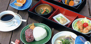 レストラン「やすらぎ館」のイメージ